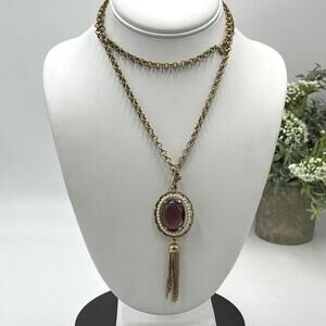 Avon Vintage Faux seed pearl purple‎ glass pendant tassel gold tone long chain